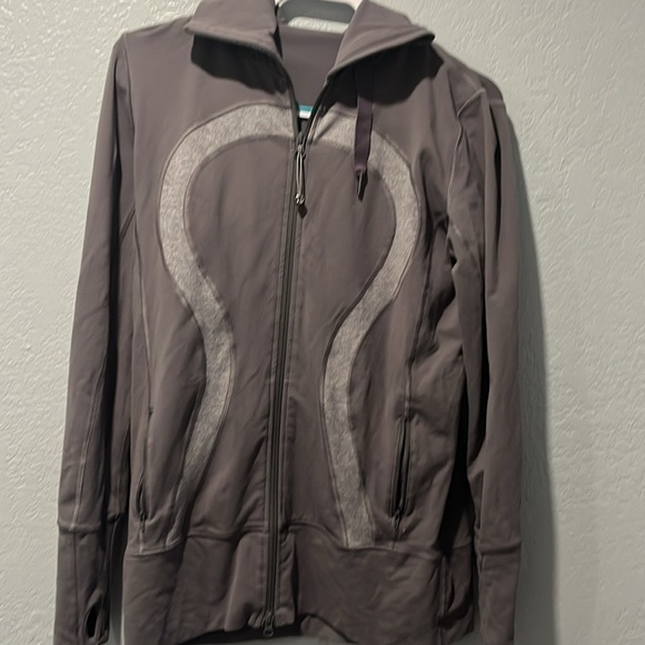 Lululemon In Stride Jacket in Magnum - Picture 4 of 8